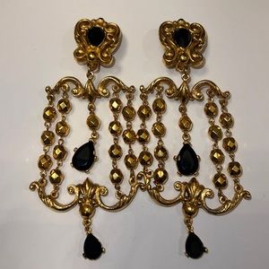 Jose & Maria Barrera Gold and black Chandelier clip-on earrings